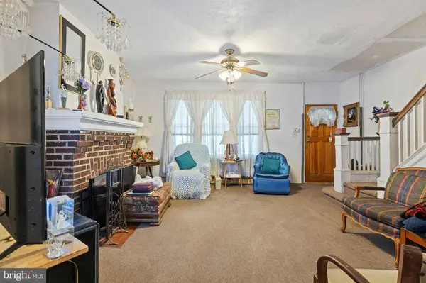 29 LAUREL AVE, Trenton, NJ 08618
