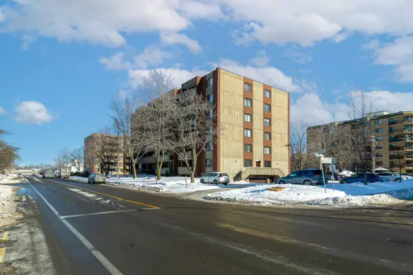 7360 Rue St-Zotique E. #203, Montréal (anjou), QC H1M3G6