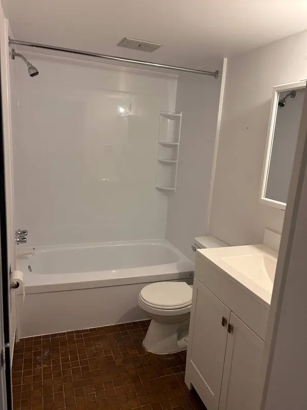 7360 Rue St-Zotique E. #203, Montréal (anjou), QC H1M3G6