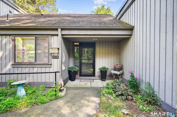 401 Heritage Village #B, Southbury, CT 06488