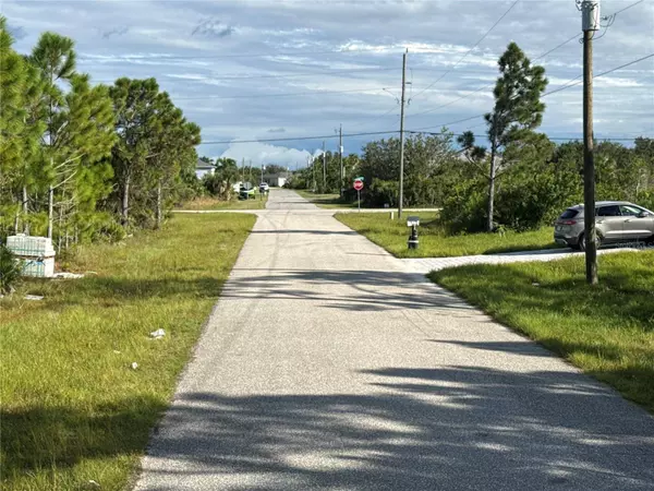 14235 BARBAROSSA LN, Port Charlotte, FL 33981