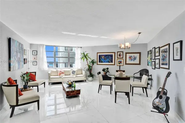 2750 NE 183rd St #2412, Aventura, FL 33160
