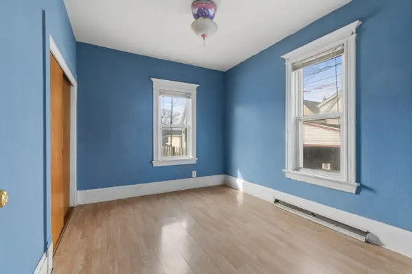2419 S 30th St #2419 A, Milwaukee, WI 53215-2851