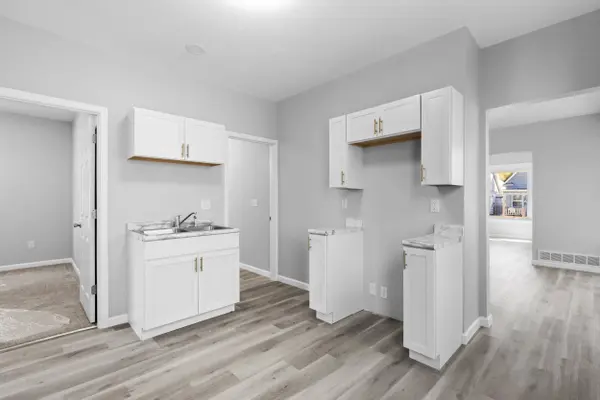 1229 S 72nd st 1231 St, West Allis, WI 53214