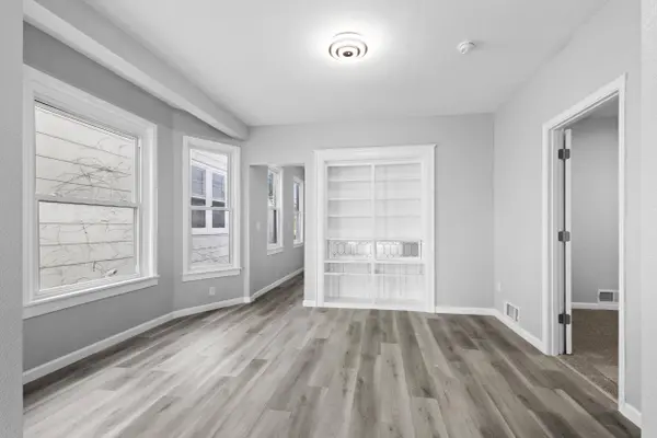 1229 S 72nd st 1231 St, West Allis, WI 53214