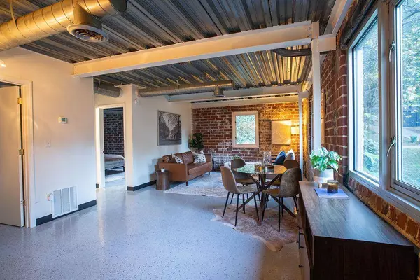 15 BURBANK DR SW #4, Atlanta, GA 30314