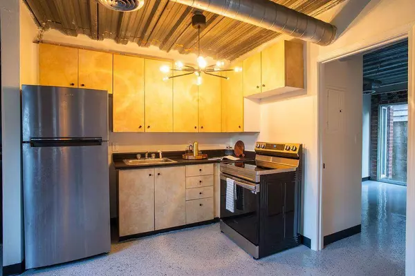 15 BURBANK DR SW #4, Atlanta, GA 30314