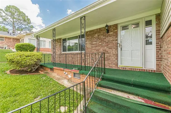 2272 Green Hawk CT, Decatur, GA 30035