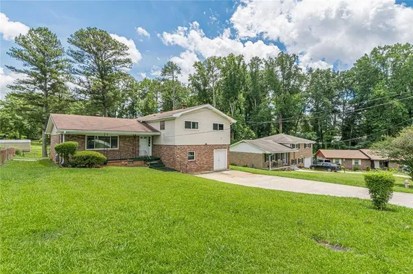 2272 Green Hawk CT, Decatur, GA 30035