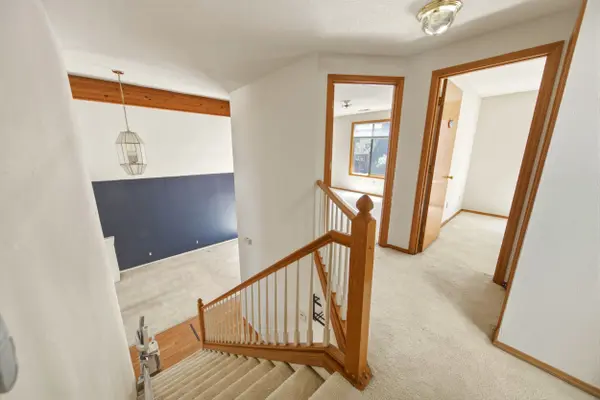 5002 SW Vacuna St, Portland, OR 97219-7382