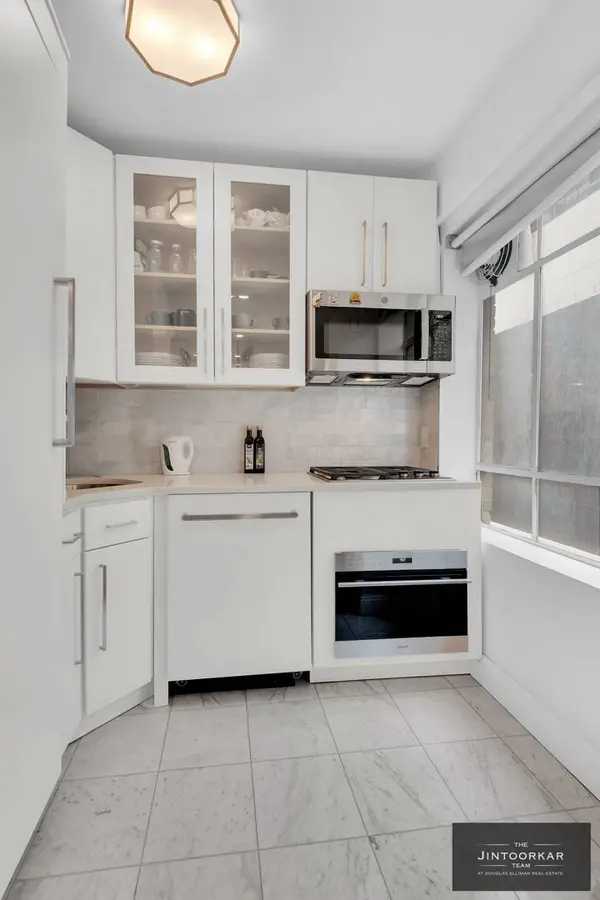 45 W 54TH Street #7D, Manhattan, NY 10019