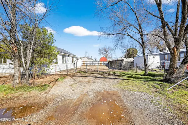 1400 Meadow LN, Chino Valley, AZ 86323