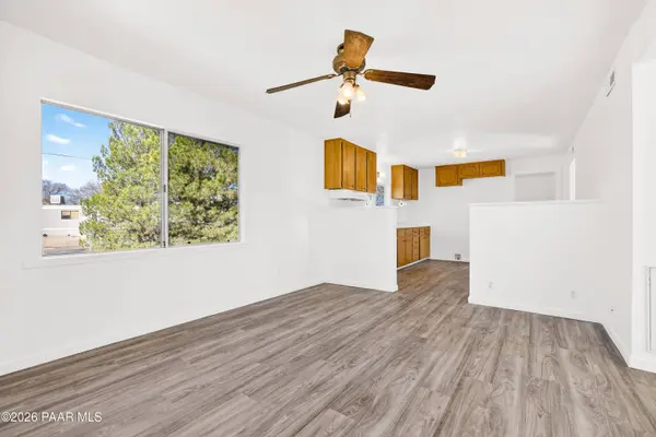 1400 Meadow LN, Chino Valley, AZ 86323