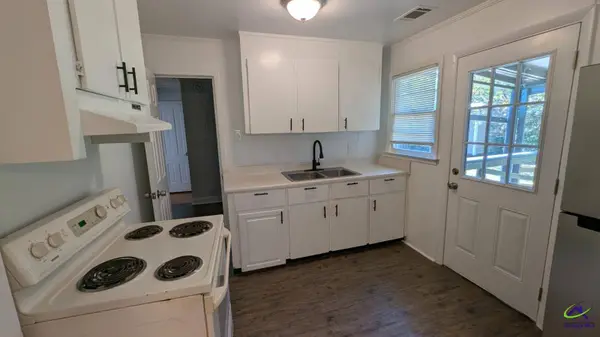 715 Miller DR, Warner Robins, GA 31093