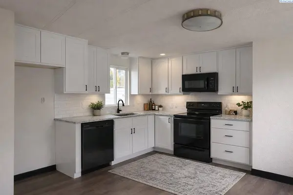 3324 W 19th Ave, Kennewick, WA 99338