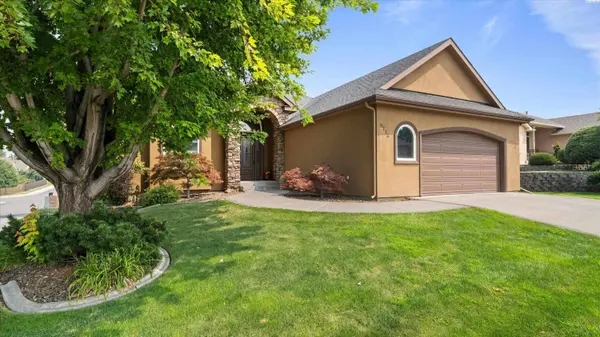 8714 W 6th Ave, Kennewick, WA 99336