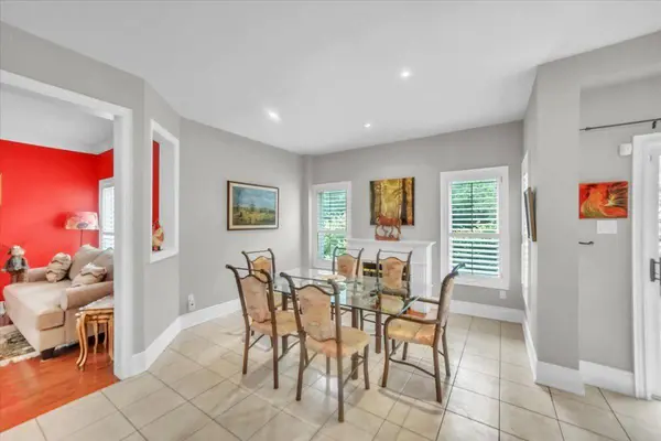 1 Vitlor DR, Richmond Hill, ON L4E 2Y4