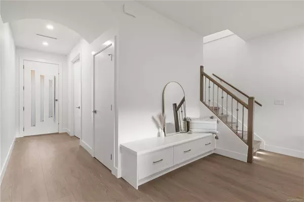 2350 Swallow Pl, Langford, BC V9B 6Y6