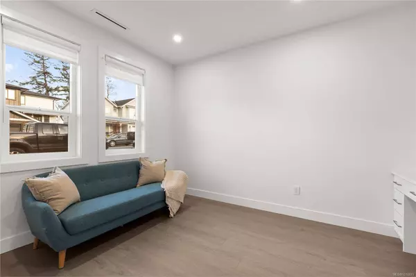 2350 Swallow Pl, Langford, BC V9B 6Y6