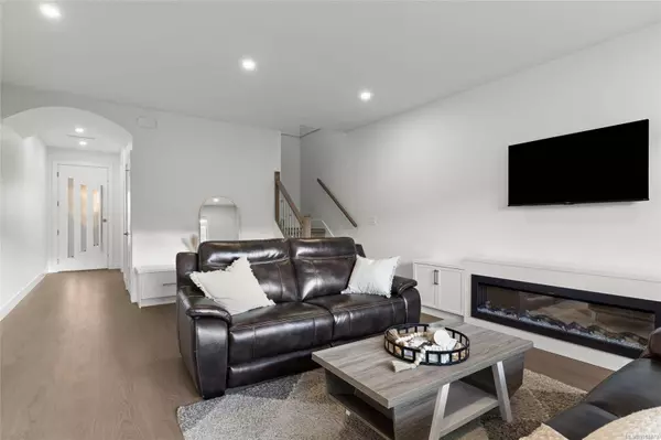 2350 Swallow Pl, Langford, BC V9B 6Y6