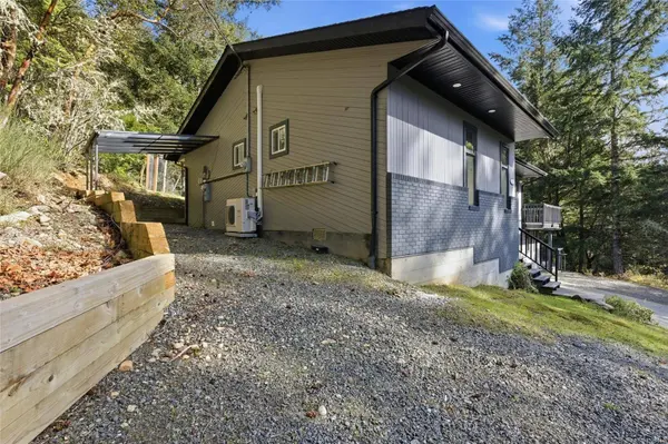 852 Walfred Rd, Langford, BC V9C 2P2