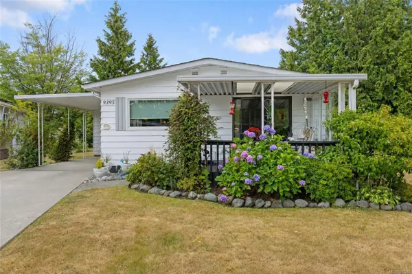 9395 Lauries LN, Sidney, BC V8L 4L2