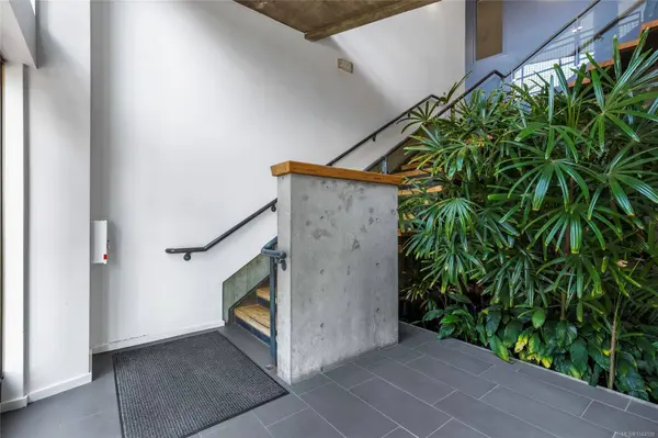 409 Swift St ##206, Victoria, BC V8W 1S2