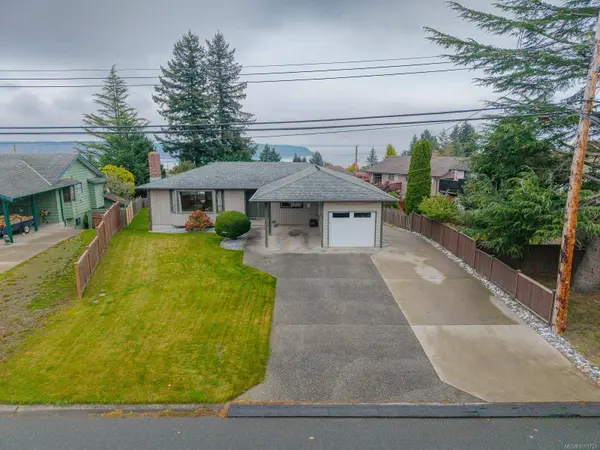 551 Birch St, Campbell River, BC V9W 6A7