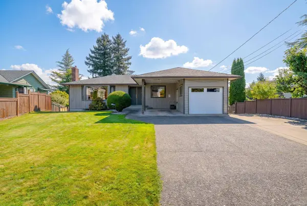551 Birch St, Campbell River, BC V9W 6A7