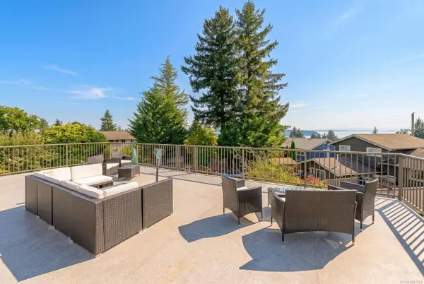 551 Birch St, Campbell River, BC V9W 6A7