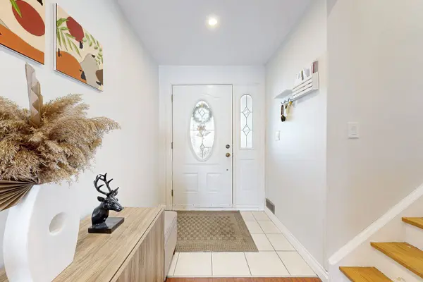 20 Inadale CT, Kitchener, ON N2M 2Z8