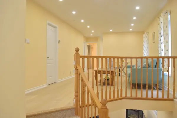 19 Mckitrick DR, Orangeville, ON L9W 5C2