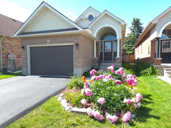19 Mckitrick DR, Orangeville, ON L9W 5C2