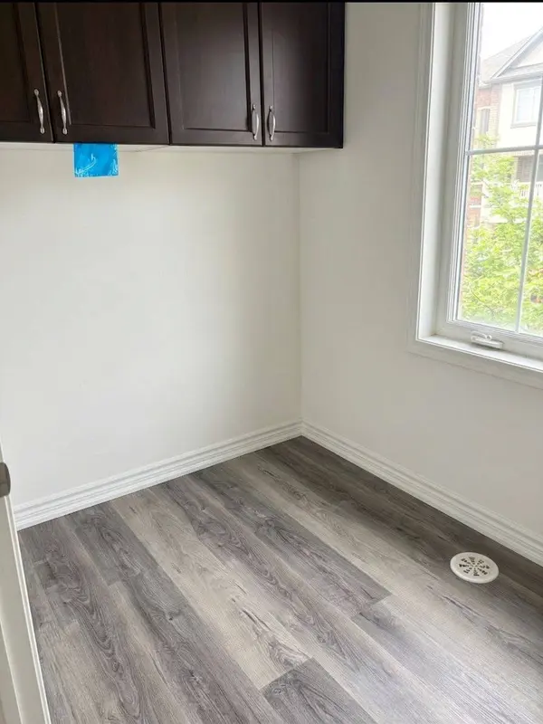 1267 HOP PL, Milton, ON L9E 1S4
