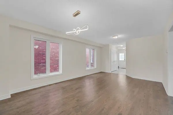48 COLONEL LYALL ST, St. Catharines, ON L2P 0B3