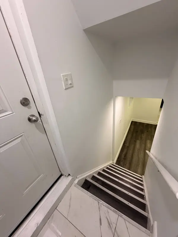 36 Allangrove DR #Unit 2, Brampton, ON L7A 2M3
