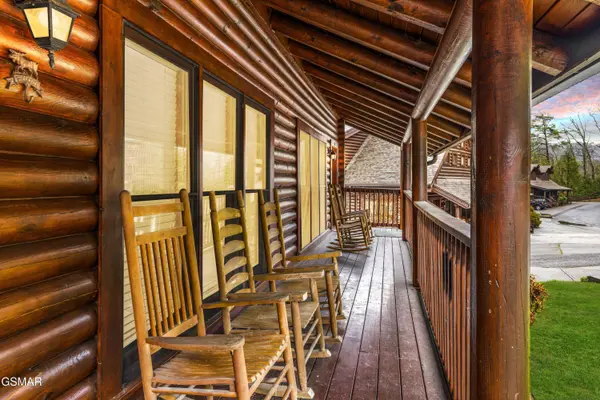 739 Golf View BLVD, Pigeon Forge, TN 37863