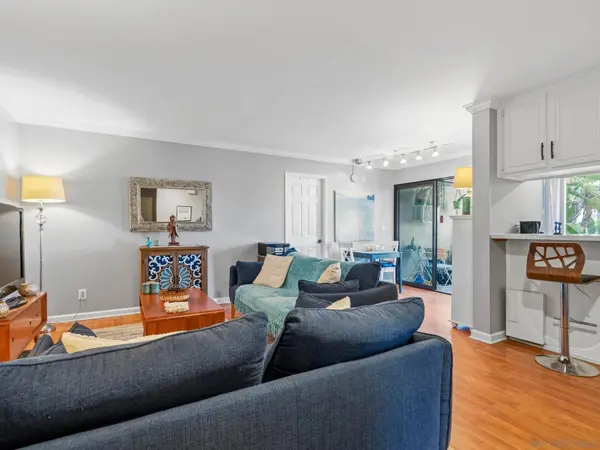 6924 Hyde Park #220, San Diego, CA 92119