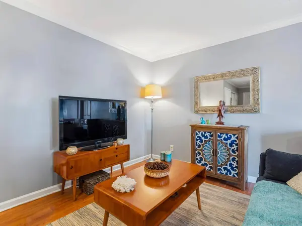 6924 Hyde Park #220, San Diego, CA 92119