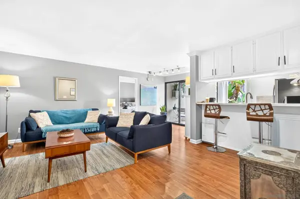 6924 Hyde Park #220, San Diego, CA 92119