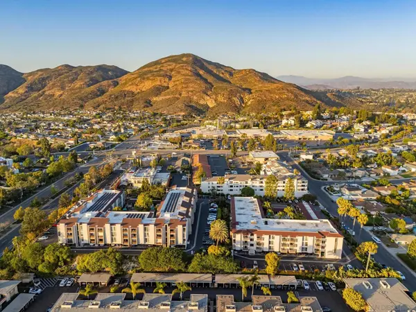 6924 Hyde Park #220, San Diego, CA 92119