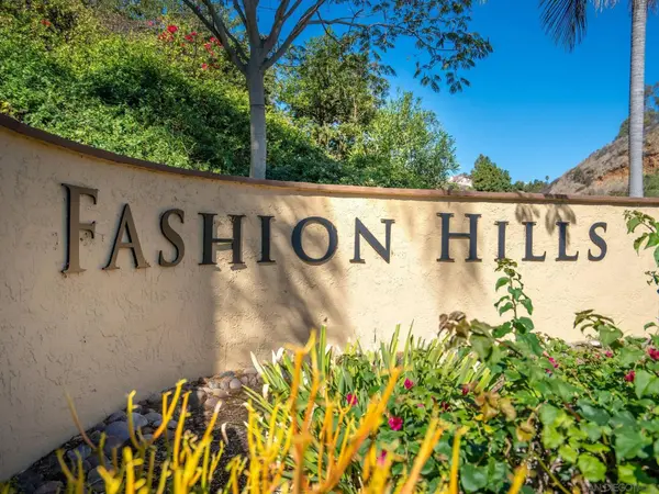 7227 Camino Degrazia #61, San Diego, CA 92111