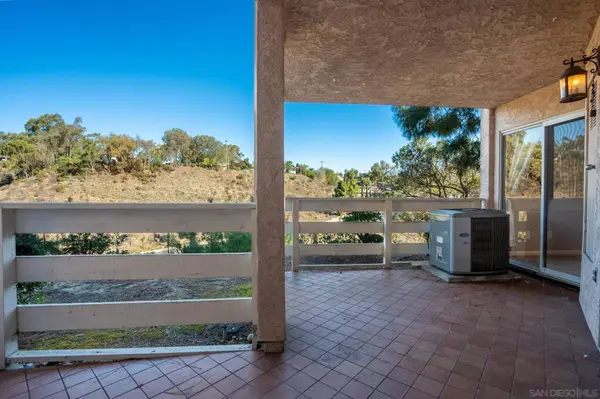 7227 Camino Degrazia #61, San Diego, CA 92111