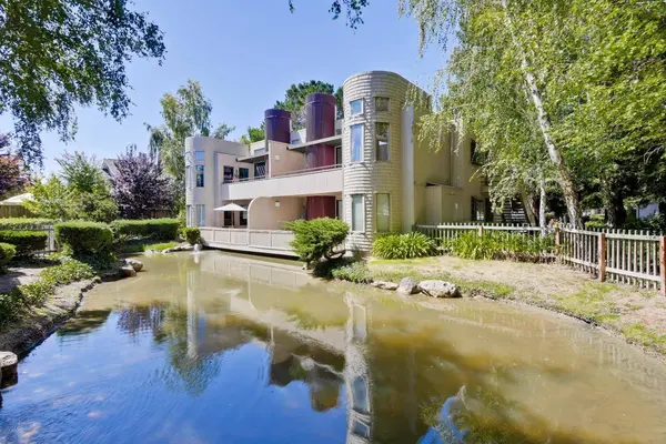 928 Wright AVE 902, Mountain View, CA 94043