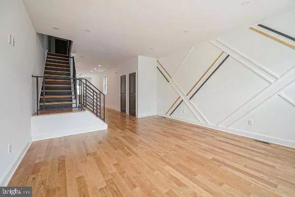 1323 S 22ND ST, Philadelphia, PA 19146