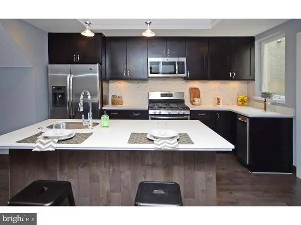 1512 FRANKFORD AVE #3, Philadelphia, PA 19125