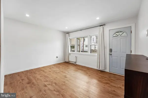 209 LAFAYETTE ST, Bristol, PA 19007