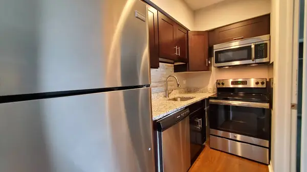 926 Dunlop AVE #308, Forest Park, IL 60130