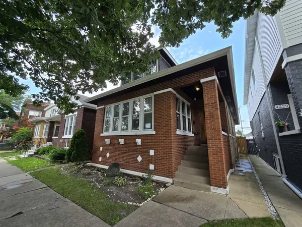 4231 N Marmora AVE, Chicago, IL 60634