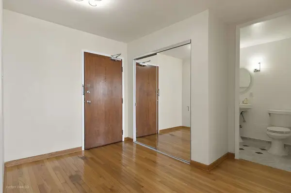 5740 N Sheridan RD #15E, Chicago, IL 60660